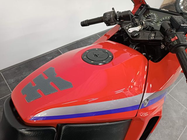 kawasaki - gpx-600