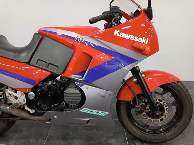 kawasaki - gpx-600