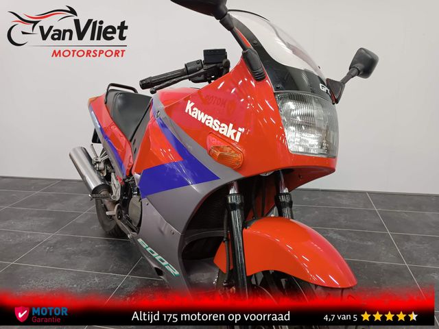 kawasaki - gpx-600
