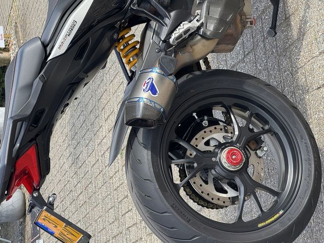 ducati - multistrada-1260-pikes-peak