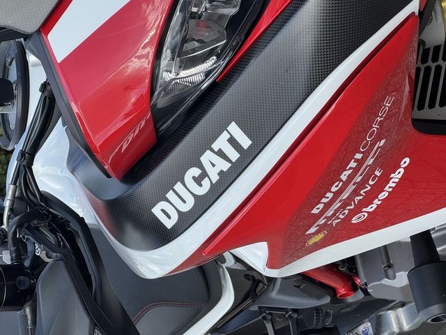 ducati - multistrada-1260-pikes-peak