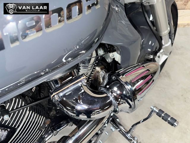 suzuki - m-1800-r-intruder