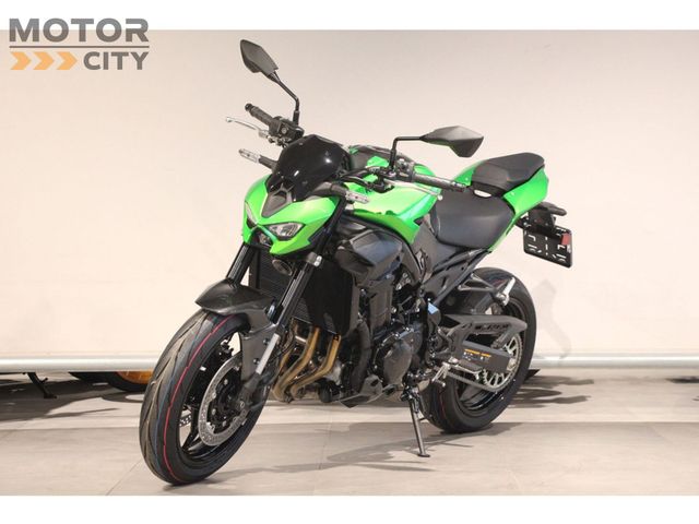 kawasaki - z900