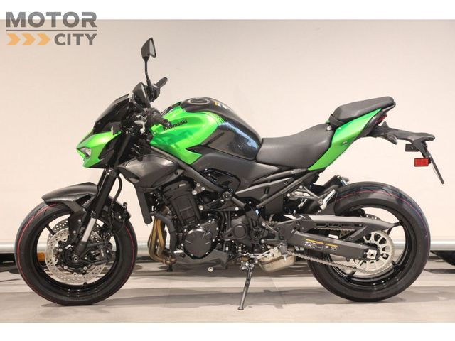 kawasaki - z900
