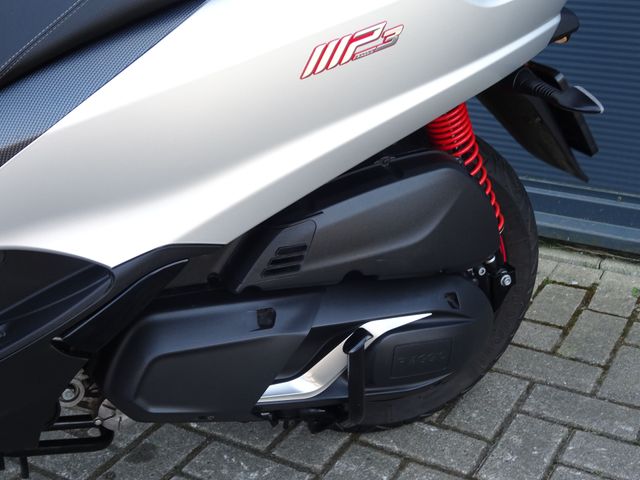 piaggio - mp3-400