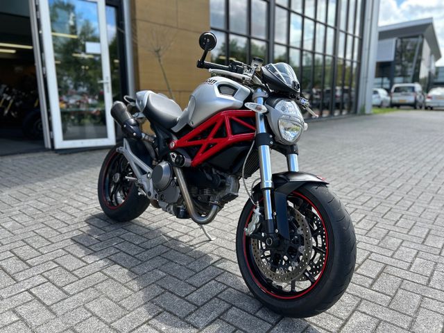 ducati - m-1100