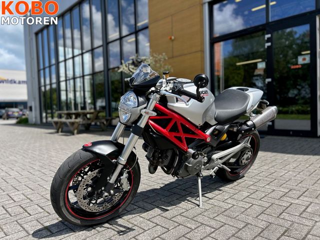 ducati - m-1100