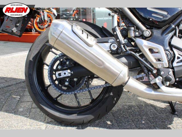 triumph - speed-400