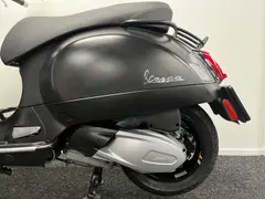 Vespa GTS Super Tech 300 HPE 2022 occasion – foto 22 van 24