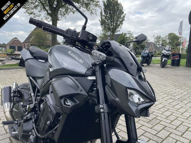 kawasaki - z900