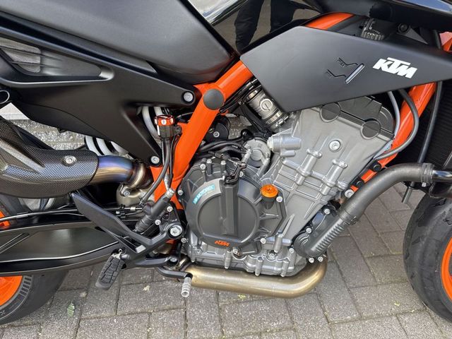 ktm - 890-duke-r