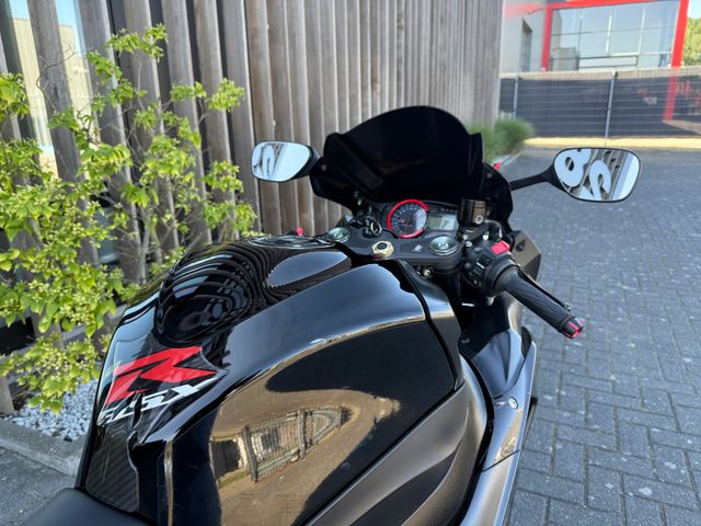 suzuki - gsx-r-1100