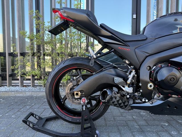 suzuki - gsx-r-1100