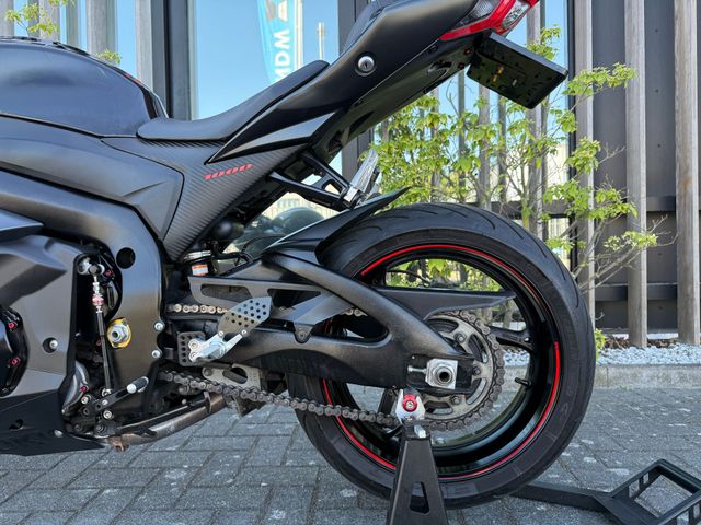 suzuki - gsx-r-1100