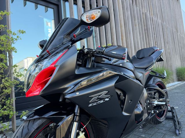suzuki - gsx-r-1100