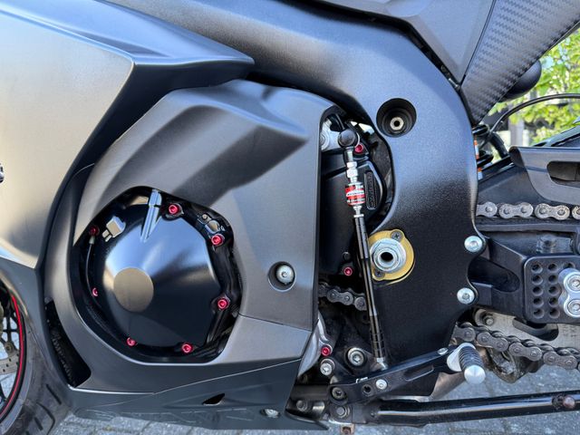 suzuki - gsx-r-1100