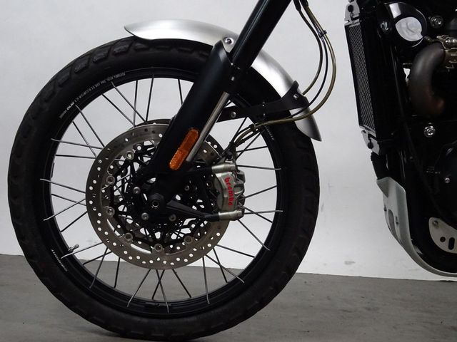 triumph - scrambler-1200-xc
