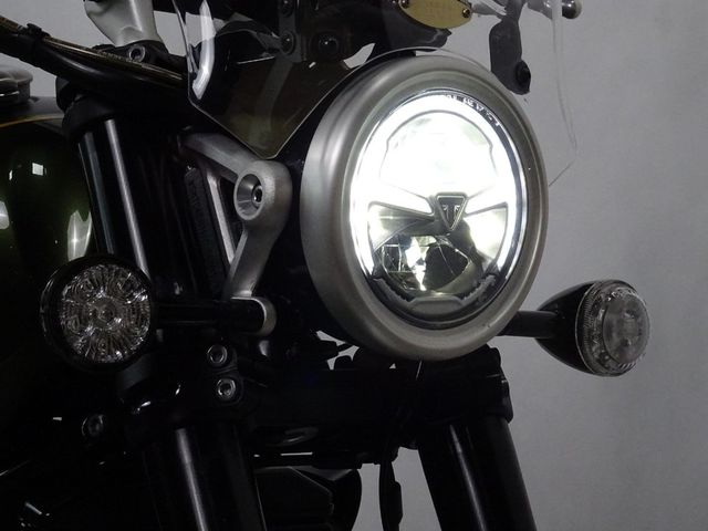 triumph - scrambler-1200-xc