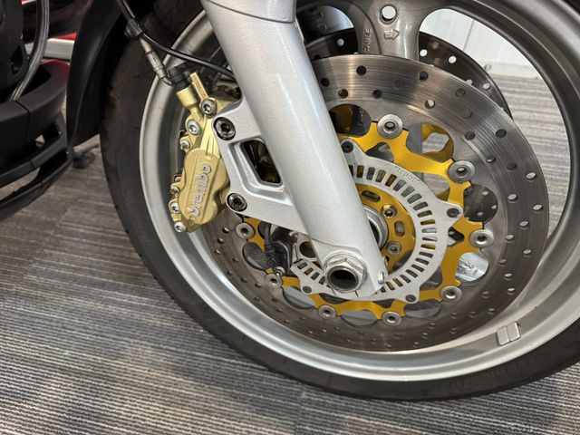 moto-guzzi - 1200-breva-abs