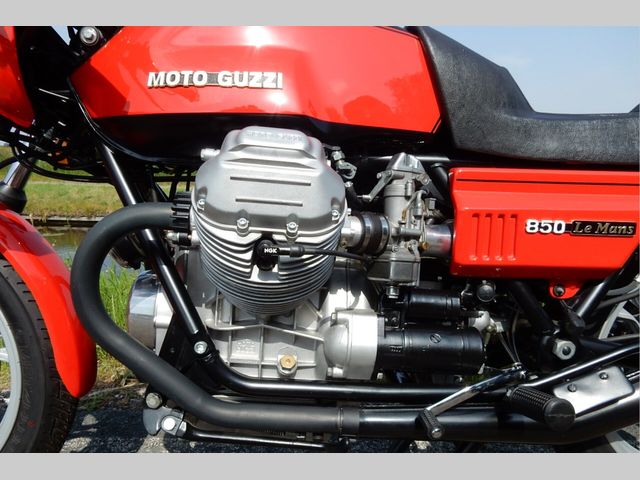 moto-guzzi - 850-le-mans-1