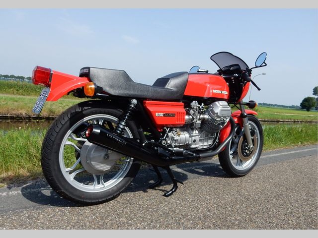 moto-guzzi - 850-le-mans-1