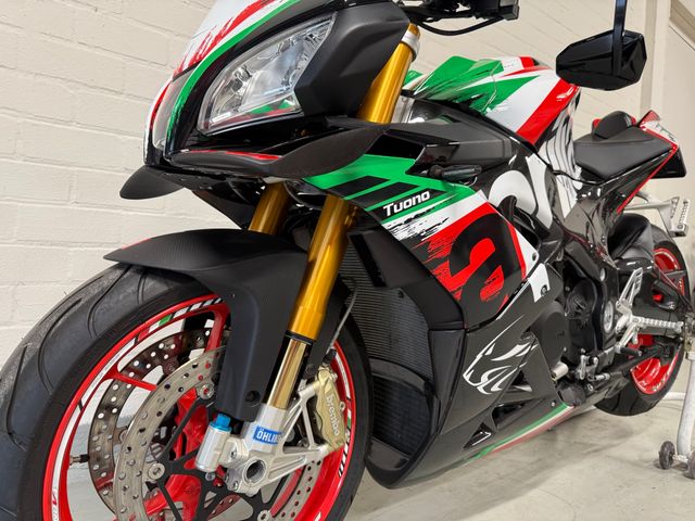 aprilia - tuono--v4-1100-factory