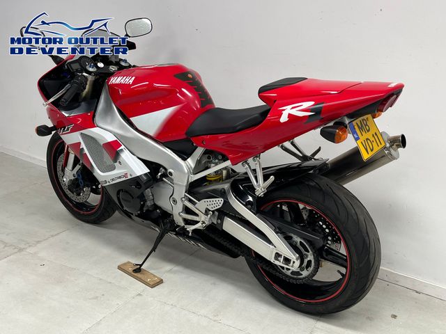 yamaha - yzf-r1