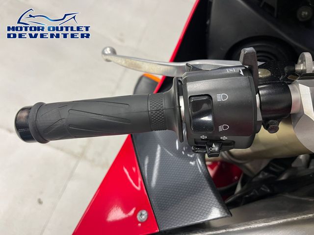 yamaha - yzf-r1