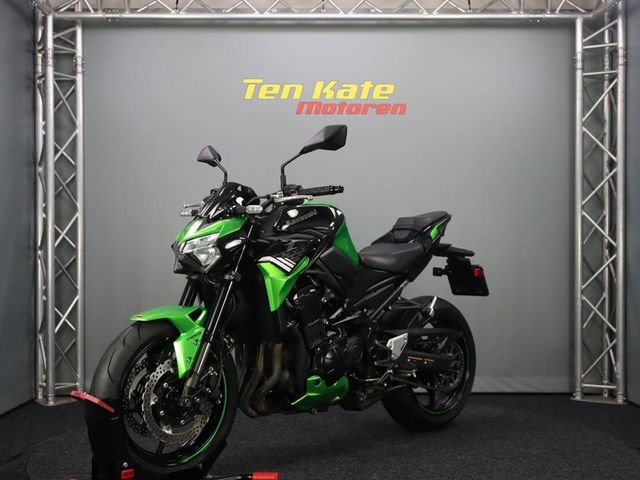 kawasaki - z900