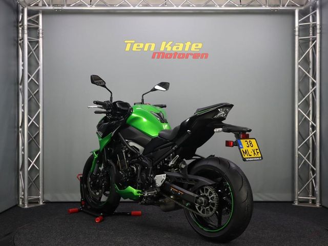 kawasaki - z900
