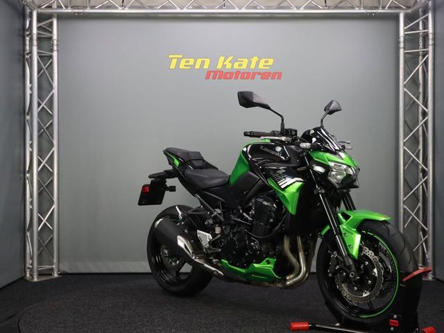 kawasaki - z900