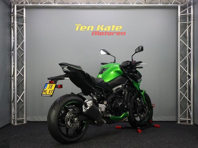 kawasaki - z900