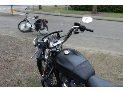 HARLEY-DAVIDSON SPORTSTER XL 1200 V SEVENTY TWO – foto 4