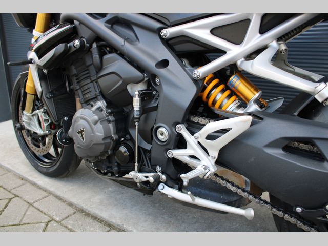 triumph - speed-triple-rs