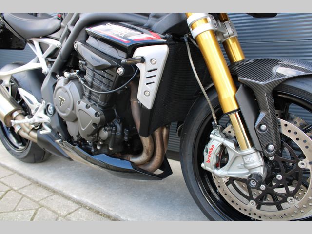 triumph - speed-triple-rs