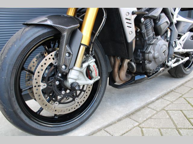triumph - speed-triple-rs
