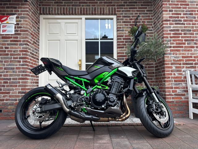kawasaki - z900