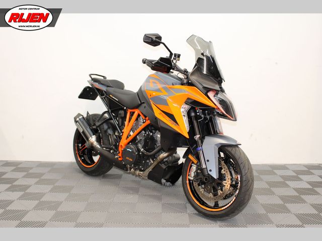 ktm - 1290-super-duke-gt