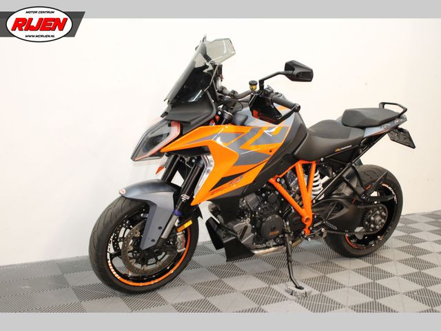 ktm - 1290-super-duke-gt