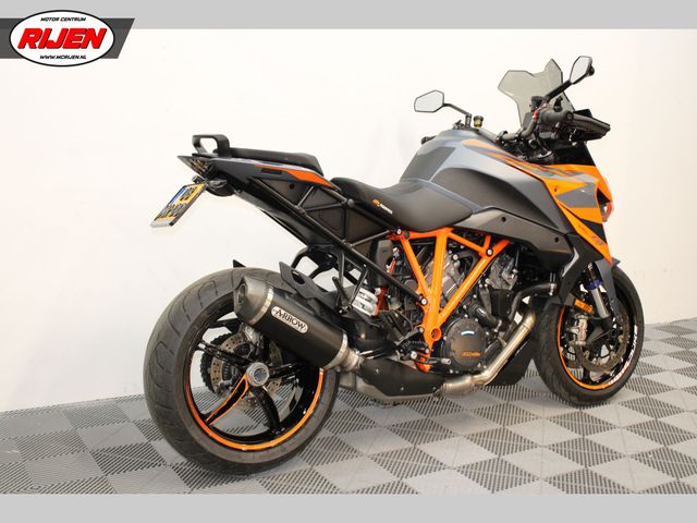 ktm - 1290-super-duke-gt