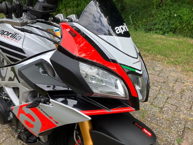 aprilia - tuono--v4-1100-factory