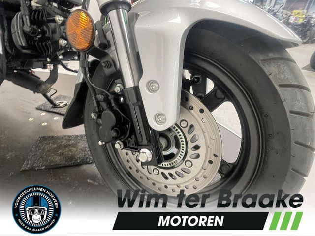 honda - st-125-dax