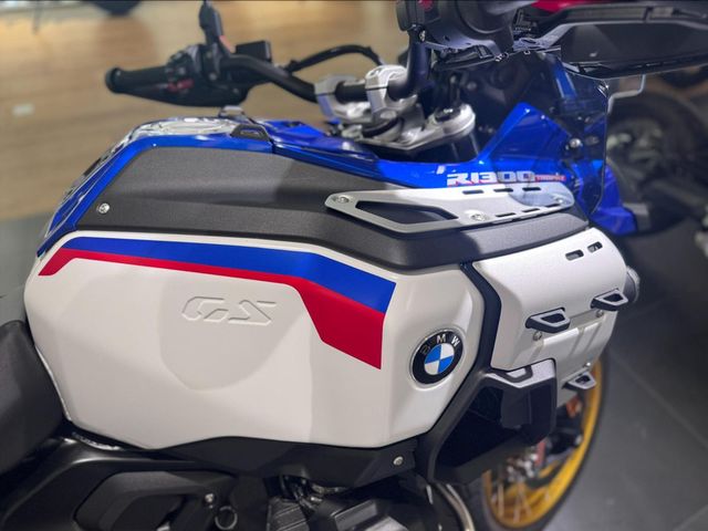 bmw - r-1300-gs-adventure