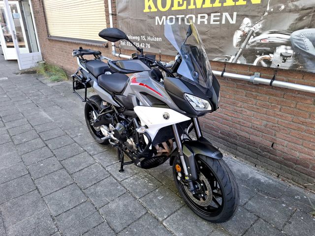 yamaha - tracer-900-abs