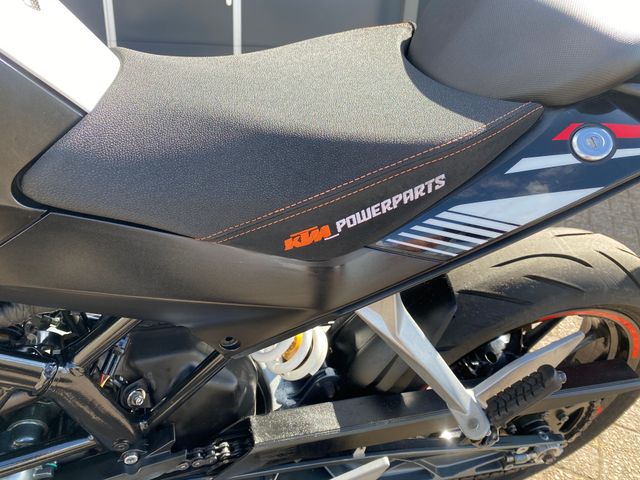 ktm - 125-duke