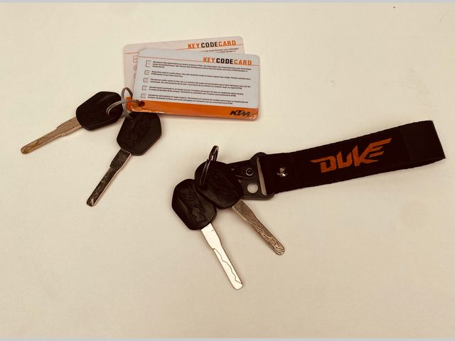 ktm - 125-duke