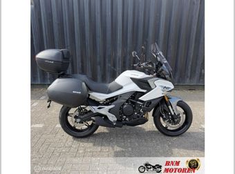 Cfmoto 700 MT 2025 nieuw