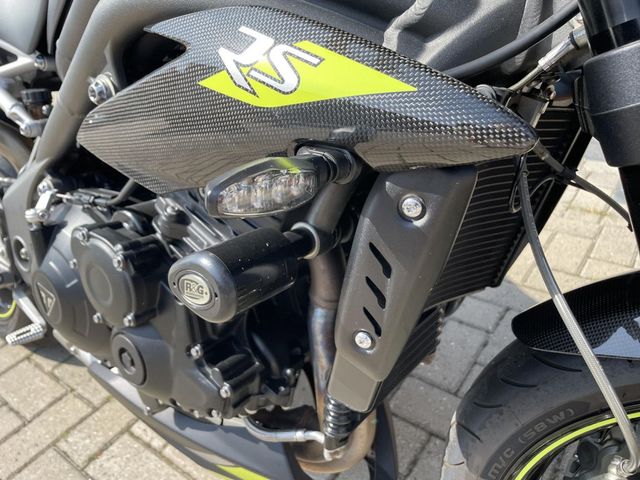triumph - speed-triple-rs