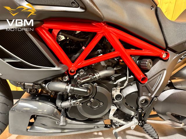 ducati - diavel-carbon