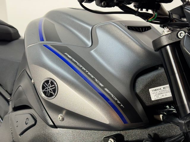 yamaha - fz-8